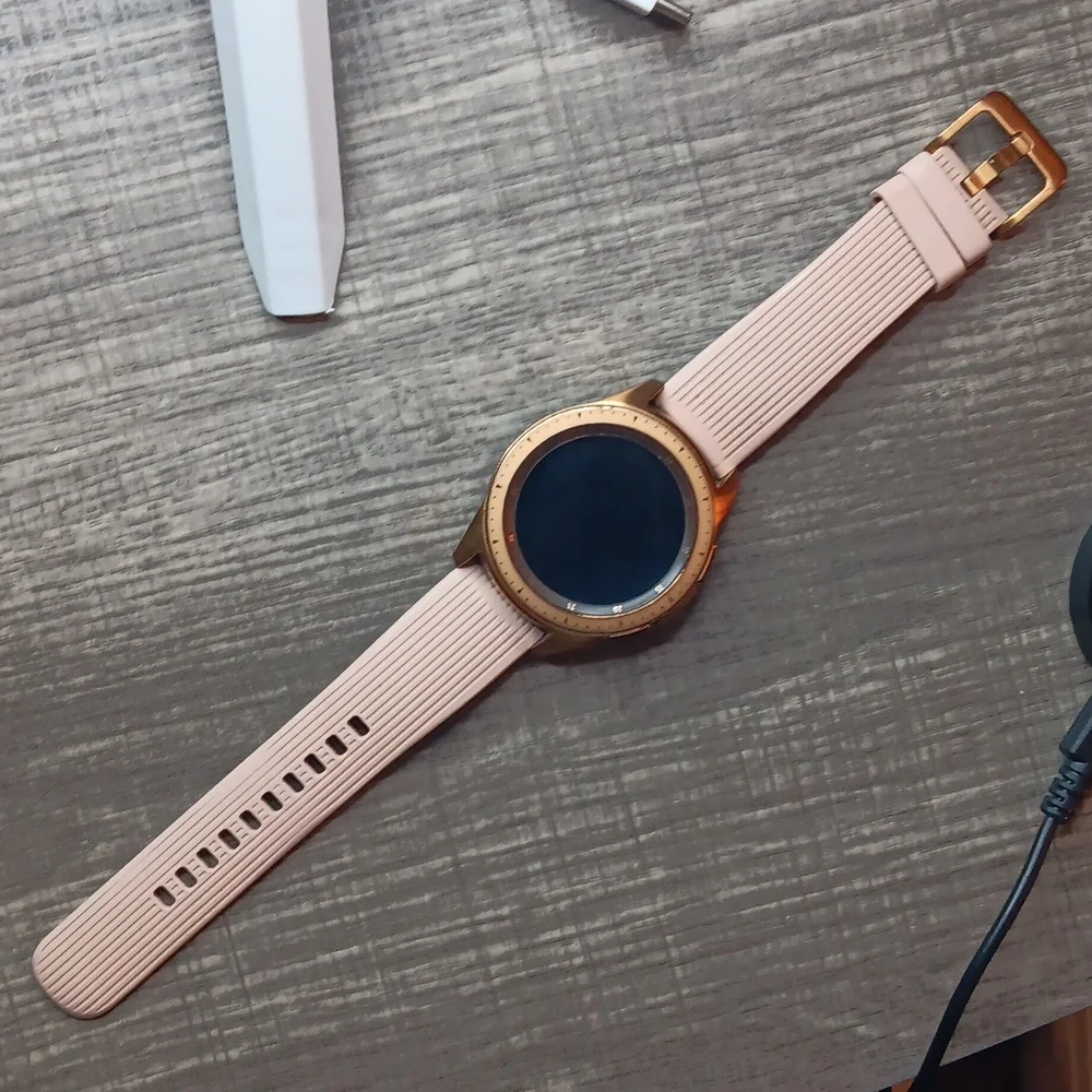 Samsung Galaxy Watch 42mm Rose Gold & Sand colored Strap